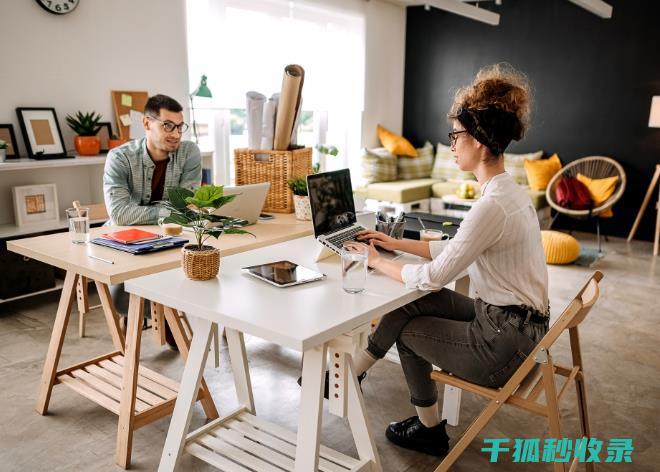这些拉伸动作能帮你肩膀的疼痛