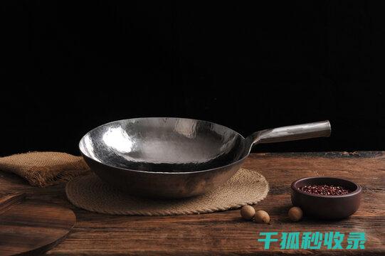 铁锅防锈全攻略：厨房神器的保养秘方 (铁锅防锈漆对身体有害吗)