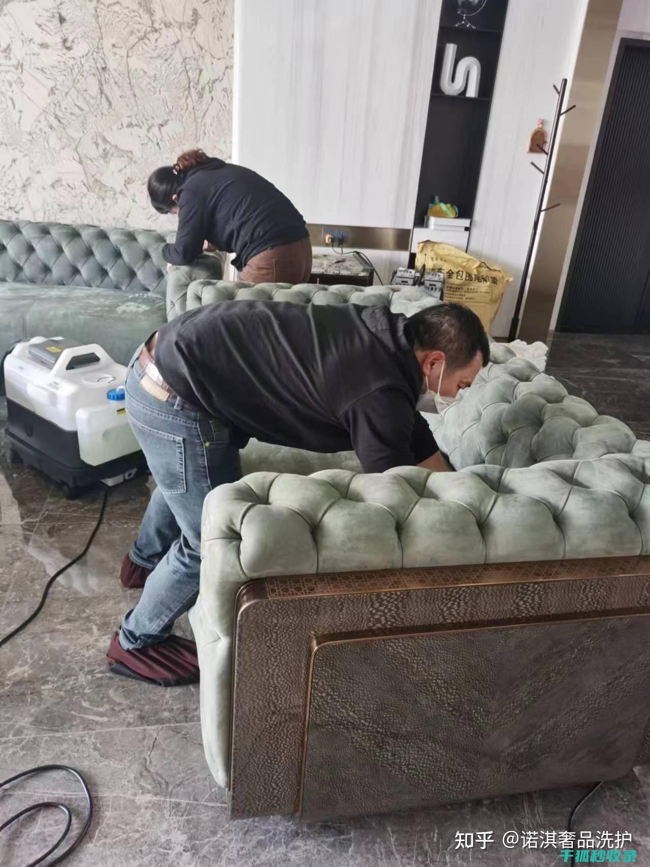 布艺沙发清洗时如何避免损伤填充物 (布艺沙发清洗剂哪个牌子最好)
